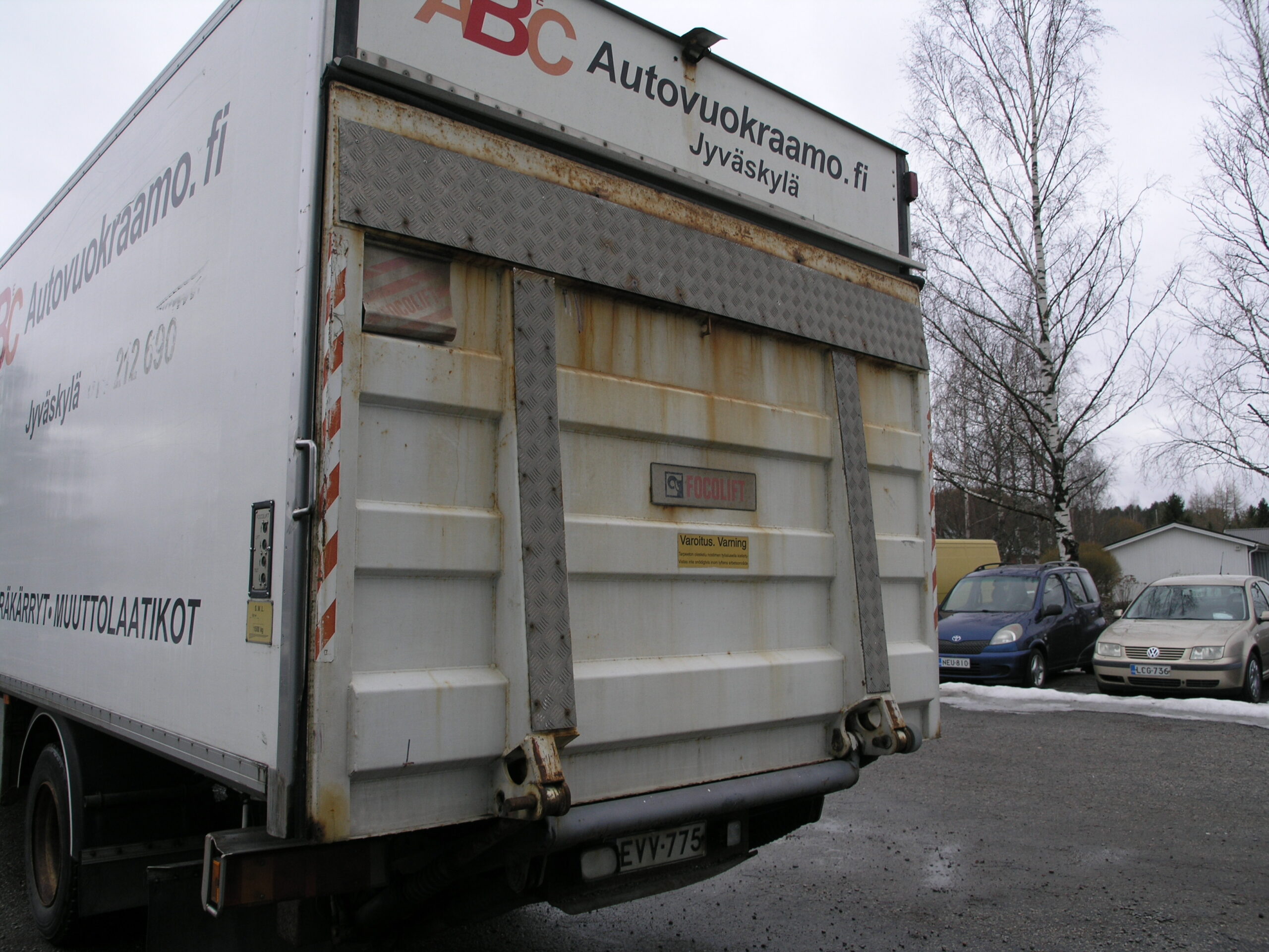 OLYMPUS DIGITAL CAMERA