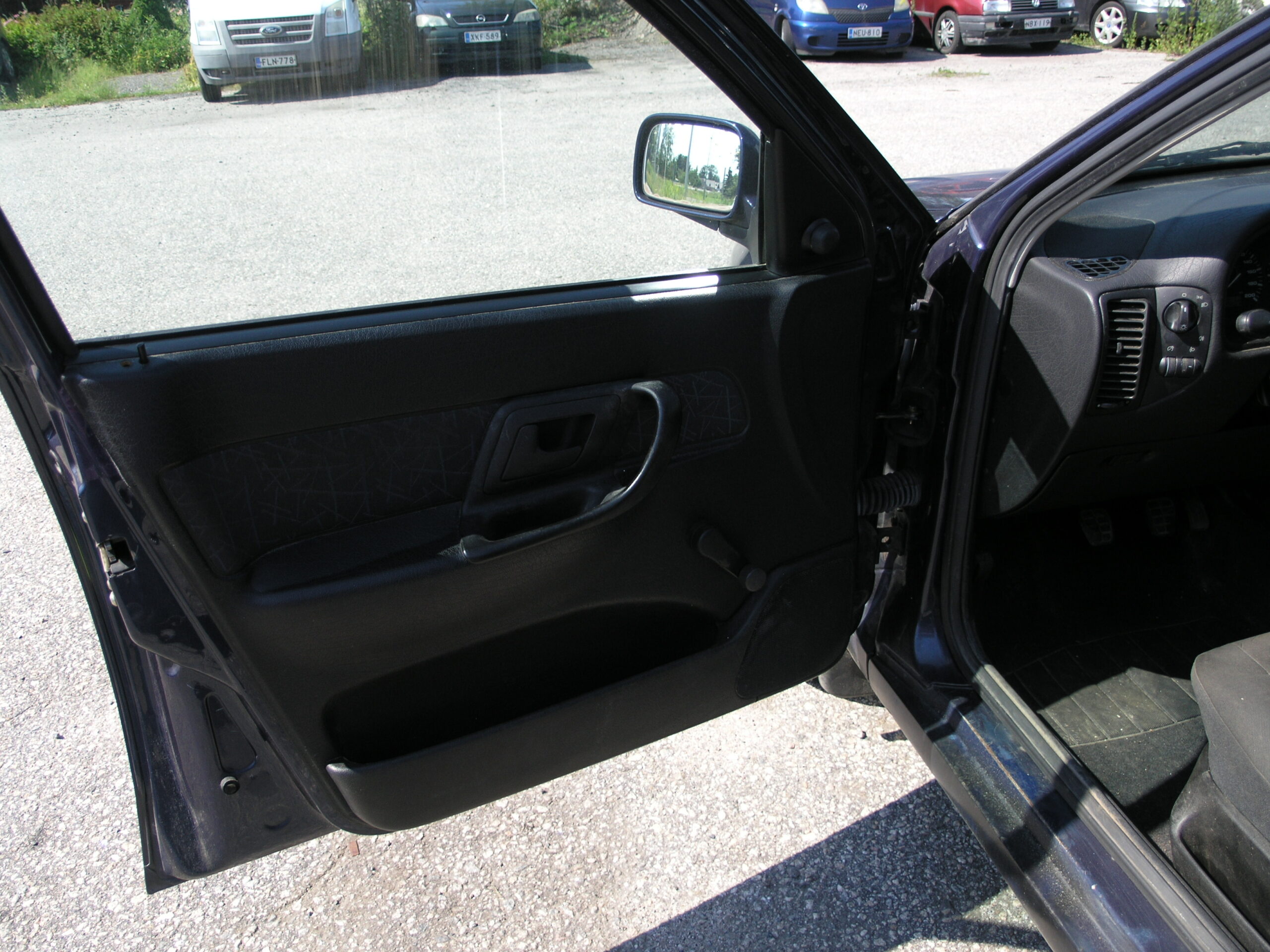 OLYMPUS DIGITAL CAMERA